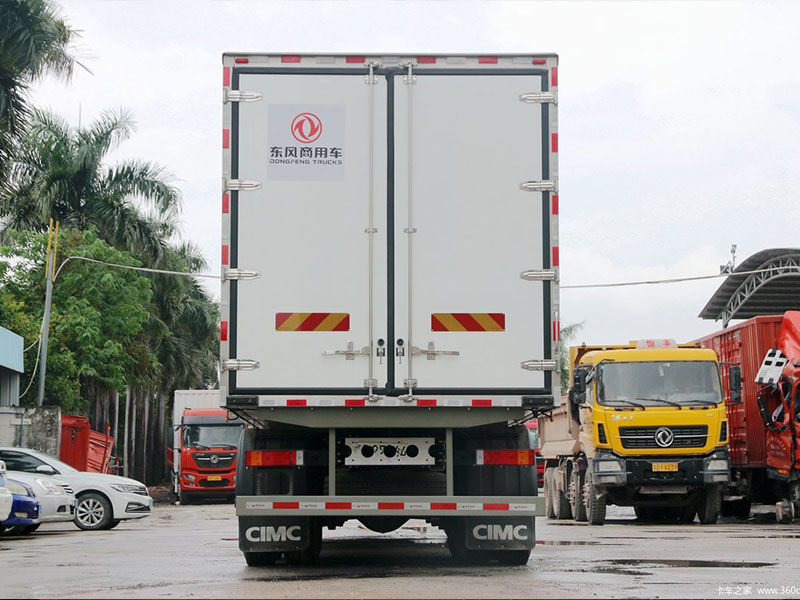 کامیون یخچال دار دانگ فنگ