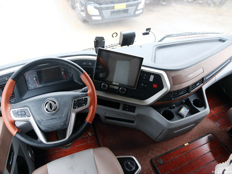 کامیون یخچال دار دانگ فنگ