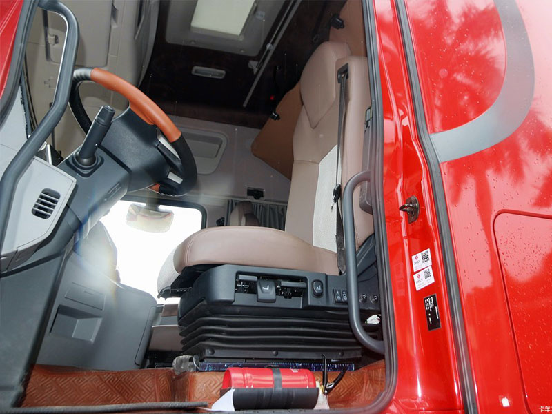 کامیون یخچال دار دانگ فنگ