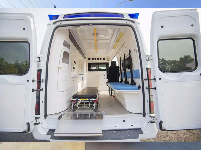 Ambulance Ford
