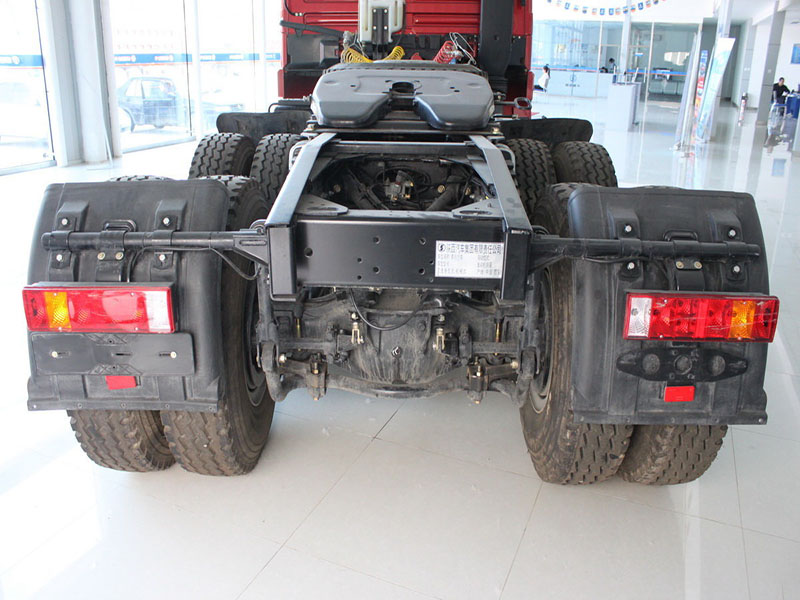 Tractor Shacman F3000