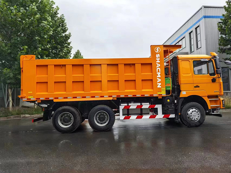 Camión volquete Shacman