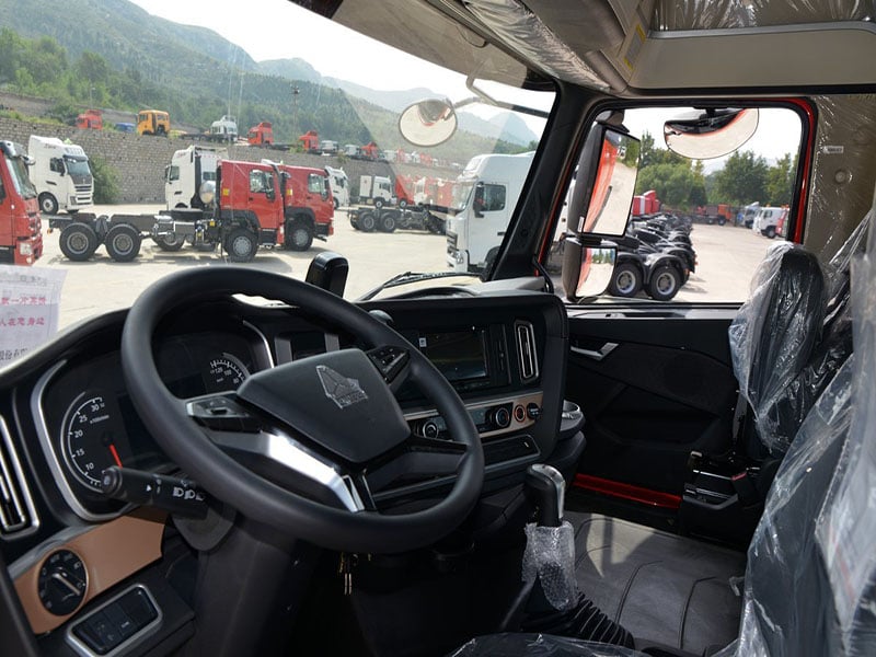 sinotruck howo th7 tractor truck