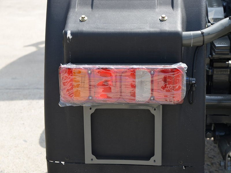 sinotruck howo th7 tractor truck