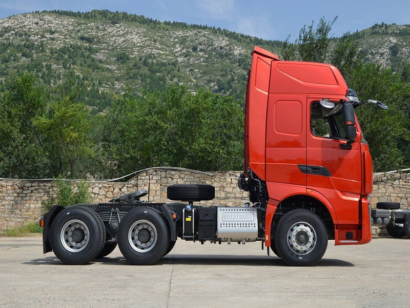 sinotruck howo th7 tractor truck