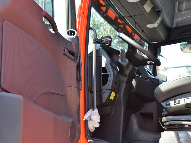 Sinotruck sitrak G7 tractor head