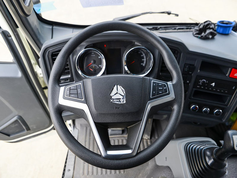 کامیون یخچال دار sinotruk