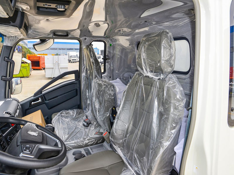 کامیون یخچال دار sinotruk