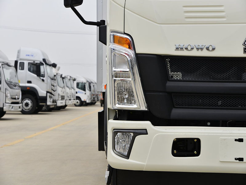 کامیون یخچال دار sinotruk